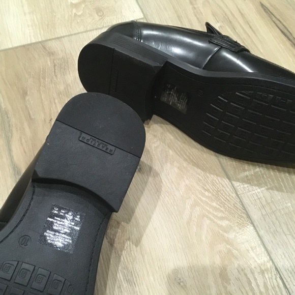 Kenneth Cole Leather Loafers - Picture 3 of 3